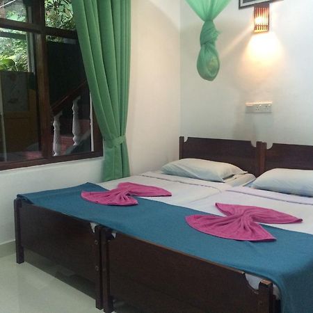 Green Woods Guest Kandy Ngoại thất bức ảnh