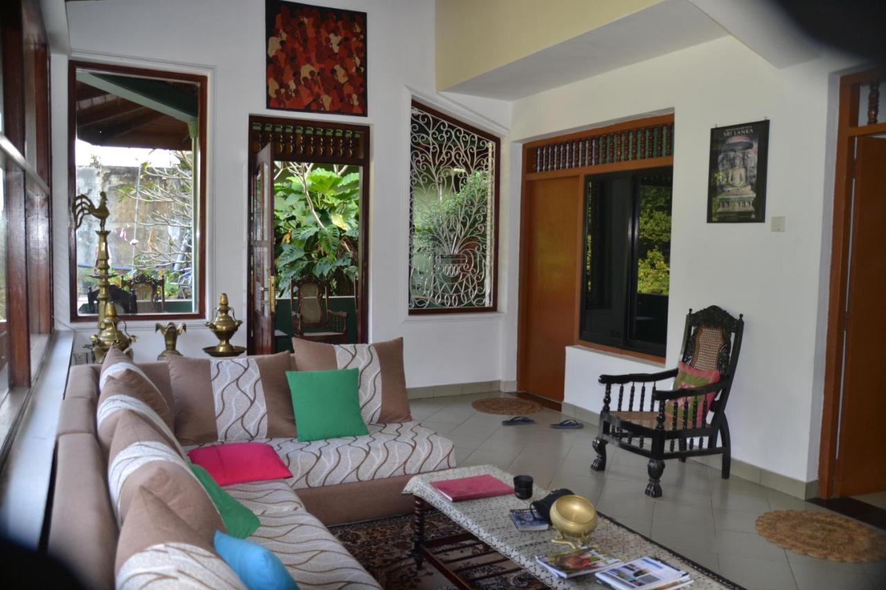 Green Woods Guest Kandy Ngoại thất bức ảnh